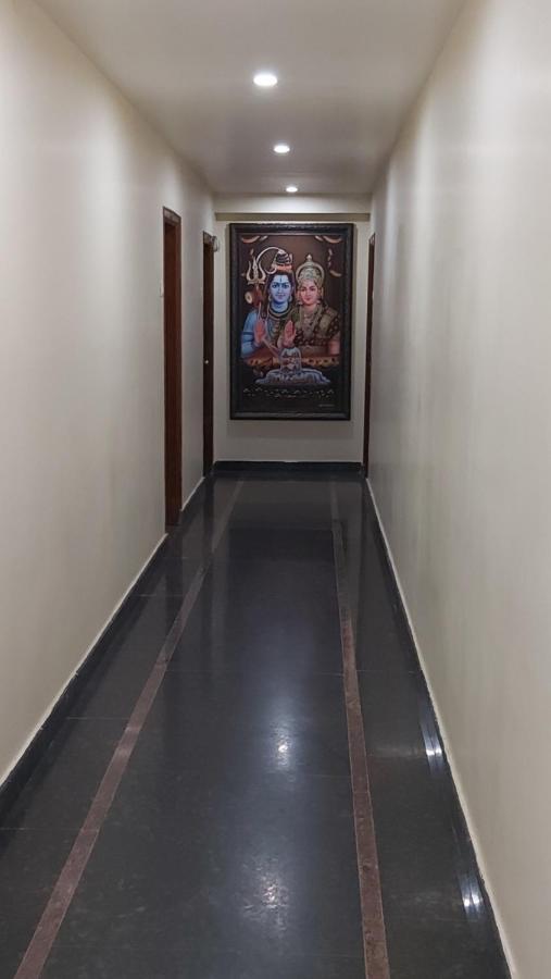 Hotel Ksr Grand Srikalahasti Εξωτερικό φωτογραφία