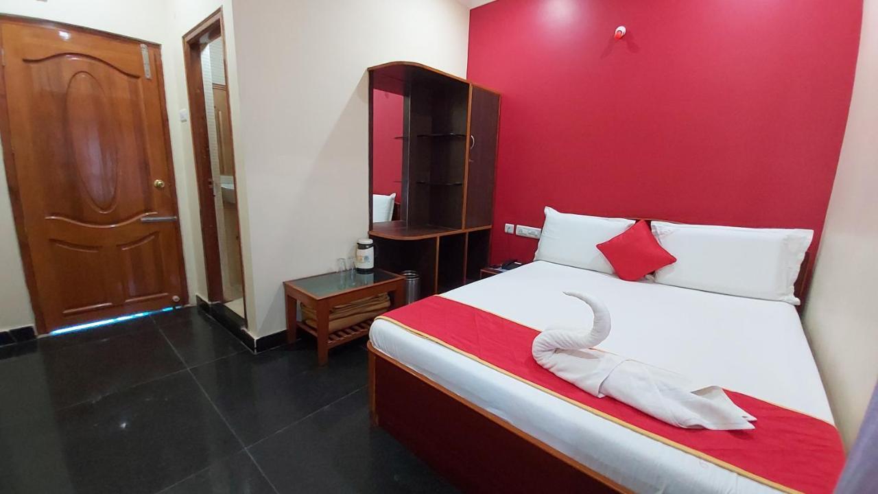 Hotel Ksr Grand Srikalahasti Εξωτερικό φωτογραφία