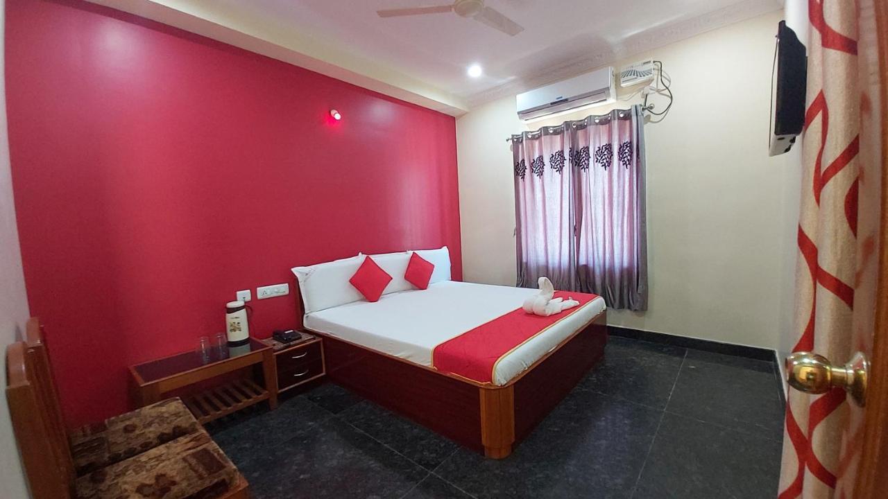 Hotel Ksr Grand Srikalahasti Εξωτερικό φωτογραφία