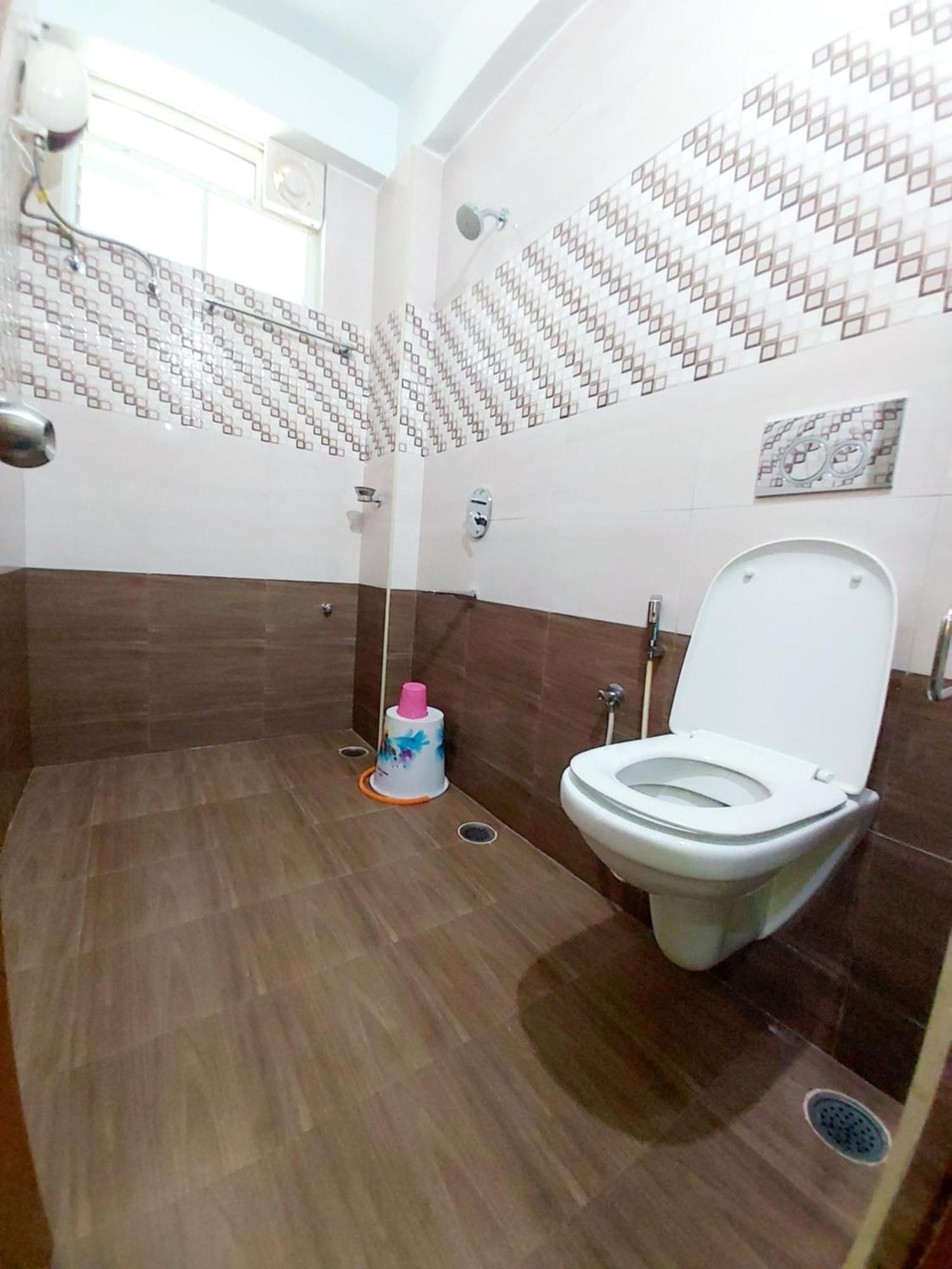 Hotel Ksr Grand Srikalahasti Εξωτερικό φωτογραφία